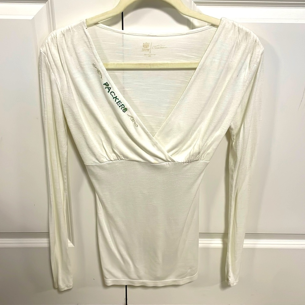 NFL TEAM Green Bay Packers Plunging Long Sleeve Top XS